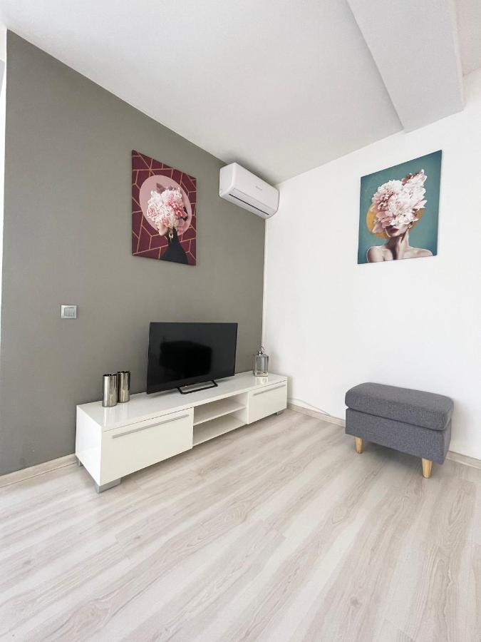 Panoramic Studio Apartment Cluj-Napoca Exterior photo
